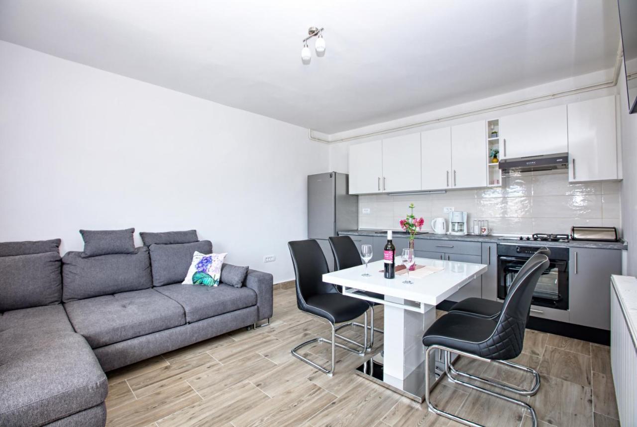 Apartment Tisno 5130C Exteriér fotografie
